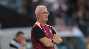 Dorival Júnior revela que jogadores do Corinthians sofreram com 'piriri' antes da Supercopa