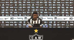 Apresentado, Cassierra chega para suprir carência no Atlético e elogia Hulk