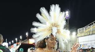 Do SPFW ao Carnaval, Iza leva crochê de Gustavo Silvestre à avenida