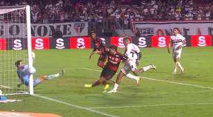 Foi pênalti no Arrascaeta? CBF divulga áudio do VAR sobre decisão polêmica em São Paulo x Flamengo