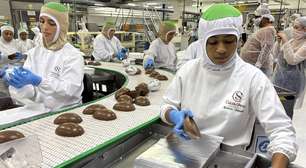 Como é por dentro de uma fábrica de chocolate?