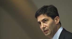 Trump anuncia Kevin Warsh como próximo presidente do FED