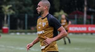 Alisson volta a treinar e São Paulo encerra preparação para o clássico