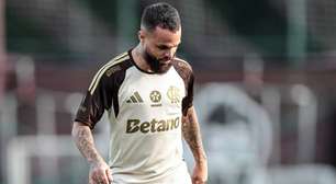 Michael rescinde com o Flamengo e fica livre no mercado