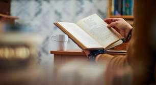 Quais foram os livros mais vendidos no Brasil em 2025? Veja a lista