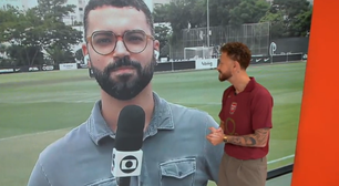 Fred apresenta Globo Esporte com camisa do Arsenal e revolta corintianos