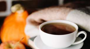 Faz mal tomar café requentado? Quais são os riscos?