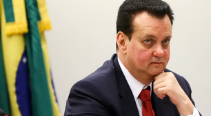 Direita está unida com Flávio Bolsonaro; candidato do PSD será de centro-direita, diz Kassab