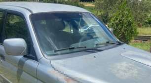 Mulher é agredida e arremessada de carro em movimento no RS