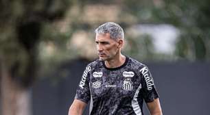 Santos relaciona novo reforço para jogo decisivo