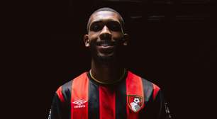 Técnico do Bournemouth prega cautela sobre estreia de Rayan