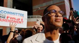 Juiz manda soltar jornalista preso a mando do governo Trump