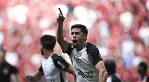 Emocionado, Gabriel Paulista celebra gol e título do Corinthians: "Sempre sonhei"
