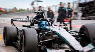 F1: Russell brinca depois de leve incidente com o W17