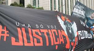 Manifestantes pedem 'Justiça pelo cão Orelha' em protestos por várias cidades do País