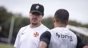 Diniz promove mudanças na defesa do Vasco e segue com dúvida no ataque