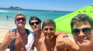 Lembra deles? Ex-paquitos se reúnem em foto na praia