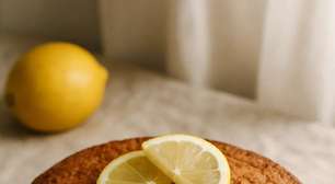 Bolo de limão sem farinha e leite: receita sem glúten e lactose para qualquer ocasião