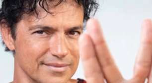 O que significa o símbolo que Jorge Vercillo costuma fazer com a mão?