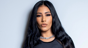 Simaria reaparece cantando em festa de influencer