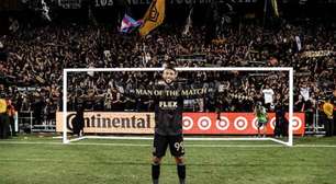 Diretor do Los Angeles FC admite negociar Bouanga, alvo do Fluminense