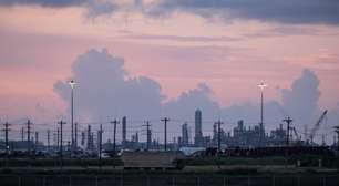 Refinarias dos EUA lidam para absorver alta repentina na importação de petróleo venezuelano