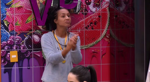 BBB 26: Maxiane ironiza provocação de Ana Paula: 'Quer que eu me ajoelhe?'