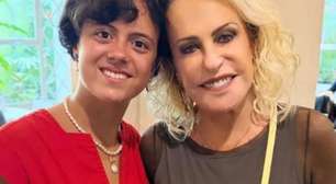 Ana Maria Braga publica foto rara ao lado da neta de 15 anos