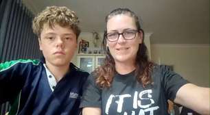 'Não acho que sou herói': o menino que nadou de forma 'sobre-humana' por 4 horas para salvar a mãe e os irmãos