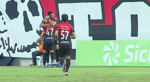 Athletico arrasa Foz do Iguaçu e encaminha vaga na semifinal do Paranaense