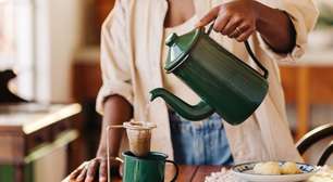 Nem canela, nem stevia: colocar esses 3 ingredientes no café pode ajudar no emagrecimento