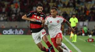 Sob vaias, Flamengo empata com o Internacional no Brasileirão