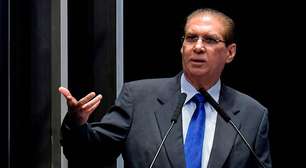 Senador Jader Barbalho é internado em hospital de Belém