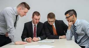 As empresas que eliminaram o trabalho remoto enfrentam um grande problema: estão demorando mais para preencher suas vagas