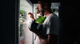 O que comer antes de dormir para não sabotar sua dieta