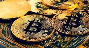 Bitcoin em queda livre: transformações no mercado de criptomoedas