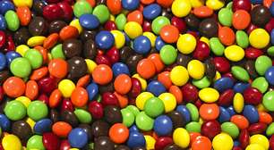 Anvisa dos EUA manda recolher mais de 6 mil pacotes de M&amp;M's por presença de ingredientes perigosos; entenda