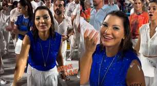 Janja 'ignora' chuva e cai no samba em ensaio técnico da Acadêmicos de Niterói na Sapucaí