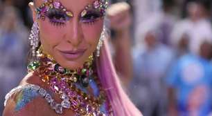 Carnaval: Sabrina Sato usa fantasia com 3 mil cristais em ensaio