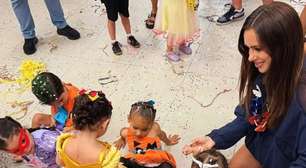 Filhas de Neymar chamam a atenção ao curtirem baile de Carnaval com Bruna Biancardi