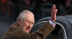 Charles III se diz disposto a colaborar com investigação sobre Andrew