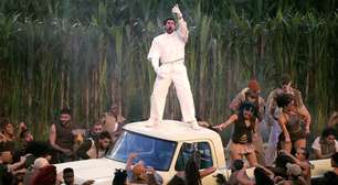 Liam Ramos? Quem era o garoto que recebeu o Grammy de Bad Bunny no Super Bowl