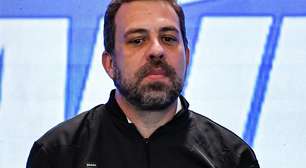 'Não abriremos mão de um máximo de 5x2, jornada de 40h e manutenção do salário', diz Boulos