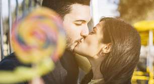 Carnaval e beijo na boca: o que você precisa saber sobre os riscos à saúde