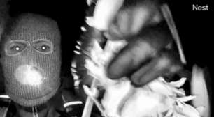 FBI divulga vídeo de suspeito de sequestrar mãe de jornalista nos EUA