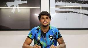 Bruno Samudio assina primeiro contrato profissional com o Botafogo