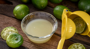 Suco de limão com cúrcuma: saiba os benefícios da bebida e quando consumir