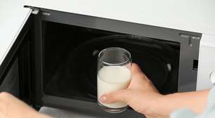 Parece inofensivo, mas não é: o risco de aquecer água e leite no micro-ondas, segundo especialistas