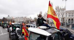 Protesto em Madri contra acordo UE-Mercosul leva centenas de tratores às ruas