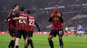 Técnico do Bournemouth elogia Rayan: "Jogou muito bem"